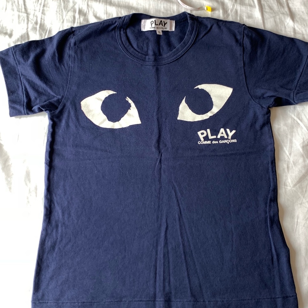 Comme des garcons play